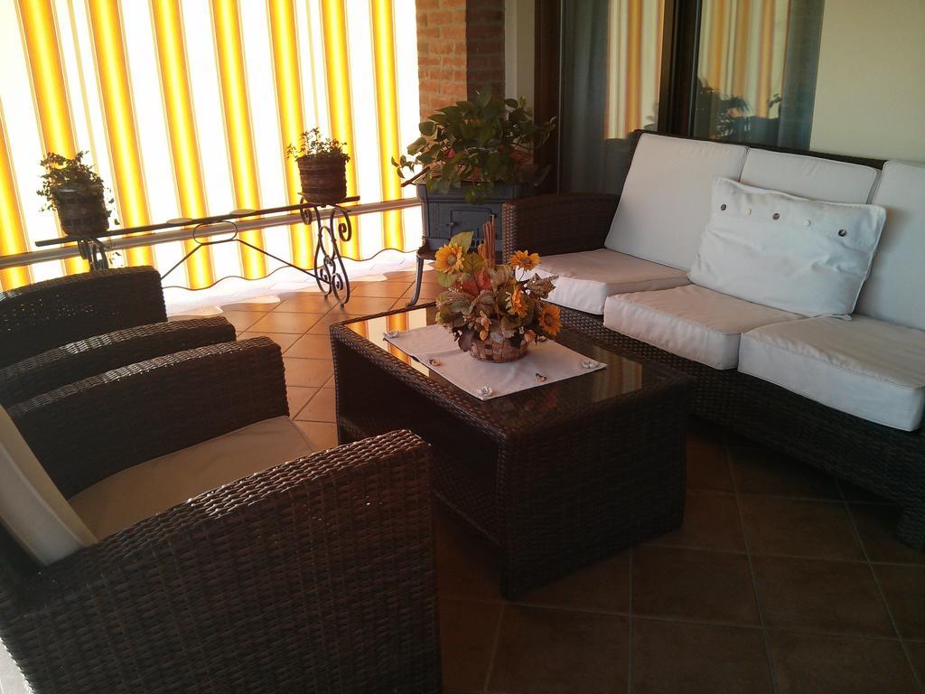 Marinella B&B Cornale ภายนอก รูปภาพ