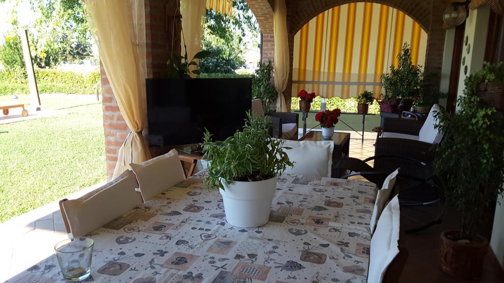 Marinella B&B Cornale ภายนอก รูปภาพ