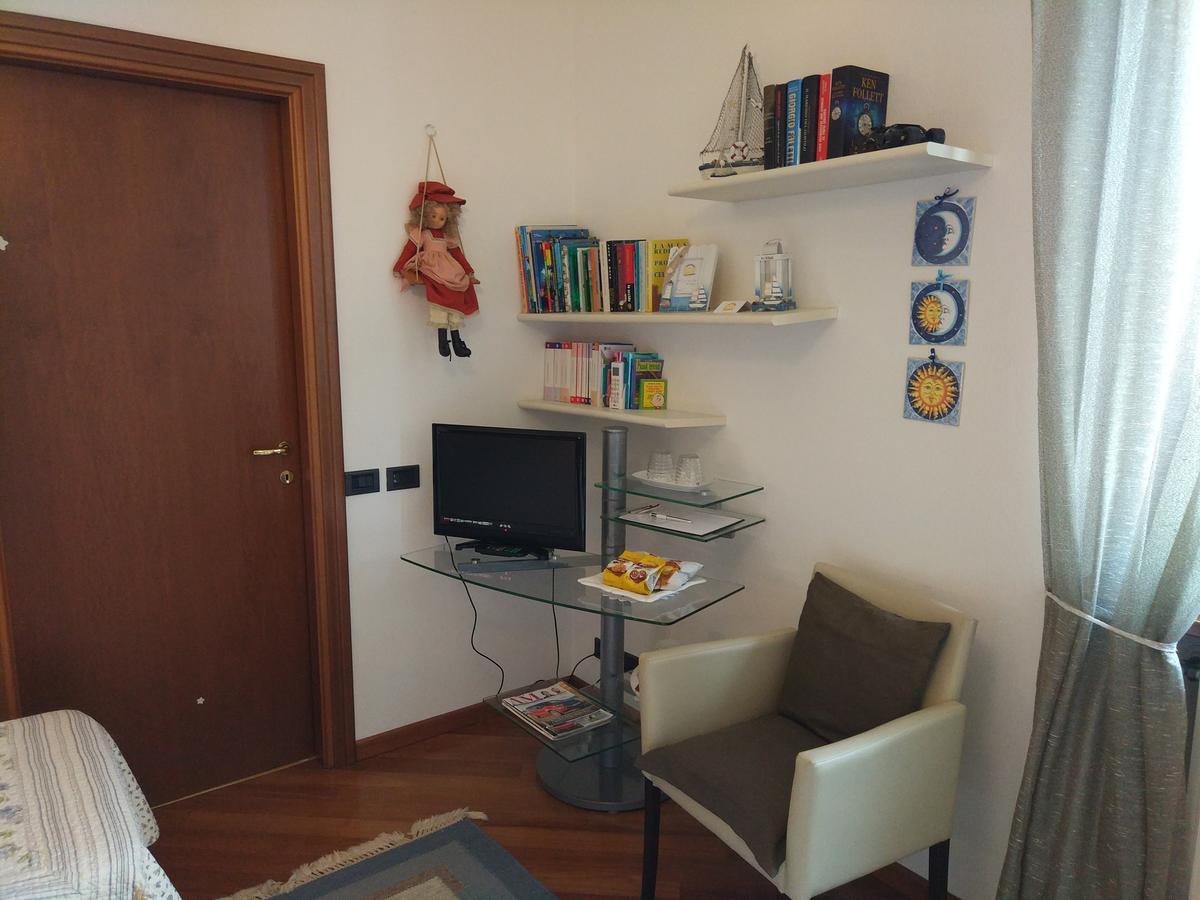 Marinella B&B Cornale ภายนอก รูปภาพ