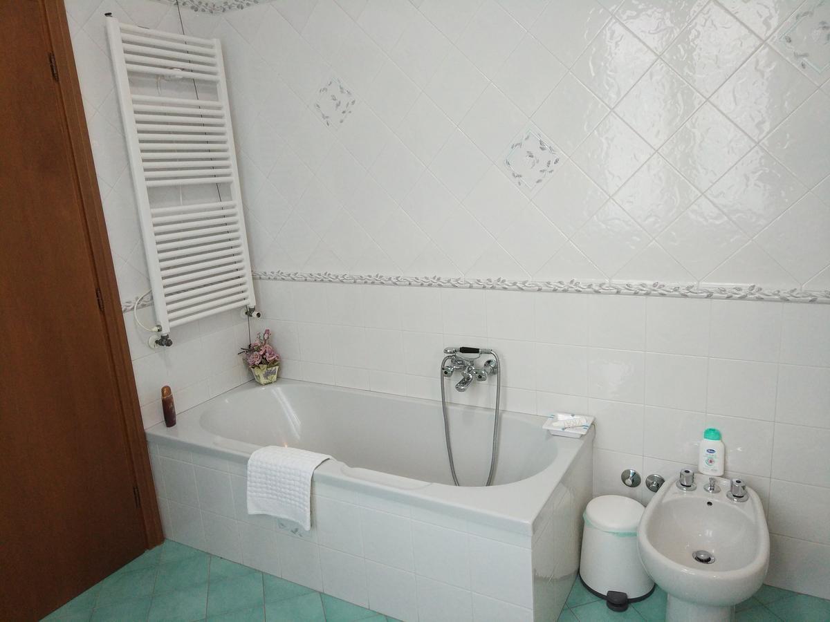 Marinella B&B Cornale ภายนอก รูปภาพ